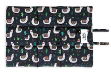 Load image into Gallery viewer, Alpaca Pet Travel Mat