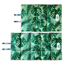 Load image into Gallery viewer, Tropical Leaves Travel Mat