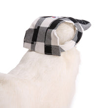 Load image into Gallery viewer, Plaid Hat (black &amp; white)
