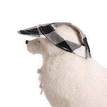Load image into Gallery viewer, Plaid Hat (black &amp; white)
