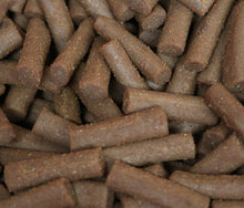 Load image into Gallery viewer, VitaRapid Skin &amp; Coat Daily Treats For Dogs 210g
