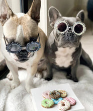 Load image into Gallery viewer, Flower Power Black Sunnies - Crystals
